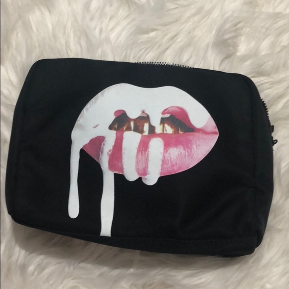 Kylie Cosmetics Other - Kylie Cosmetics lips makeup bag❤️